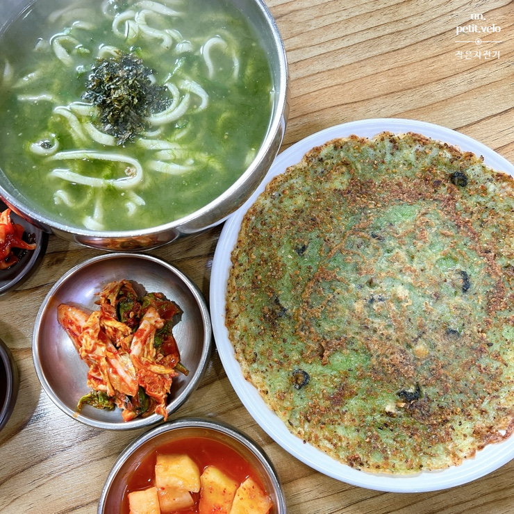  #77. 제주공항 근처 맛집 :: 바삭한 보말전과 제주보말 칼국수 <한림칼국수 공항점>