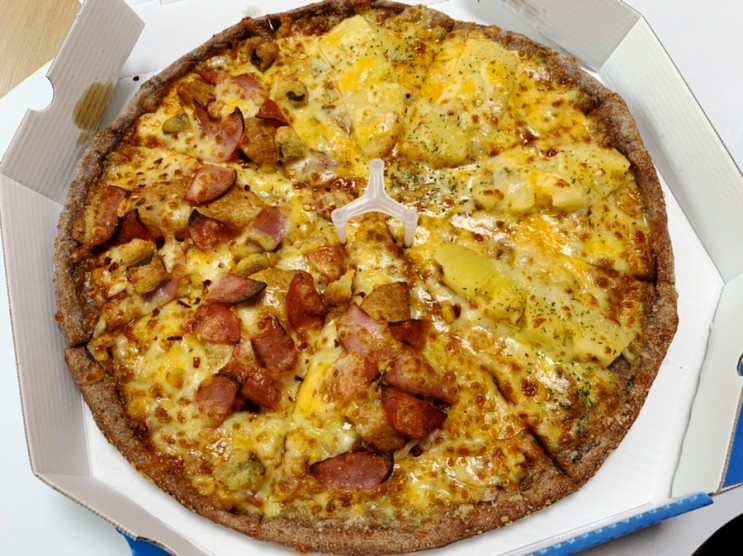 알볼로 피자 앱으로 "파인애플 떡갈비 피자" 주문해 먹기! 멤버쉽 리뉴얼로 스크래치 이벤트도 하네요 ( + 알볼로 피자 좌동점 )