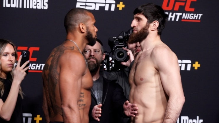 UFC 베가스 50: 티아고 산토스 vs 마고메드 안칼라예프 계체 결과 UFC 베가스 50: 티아고 산토스 vs 마고메드 안칼라예프 계체 결과