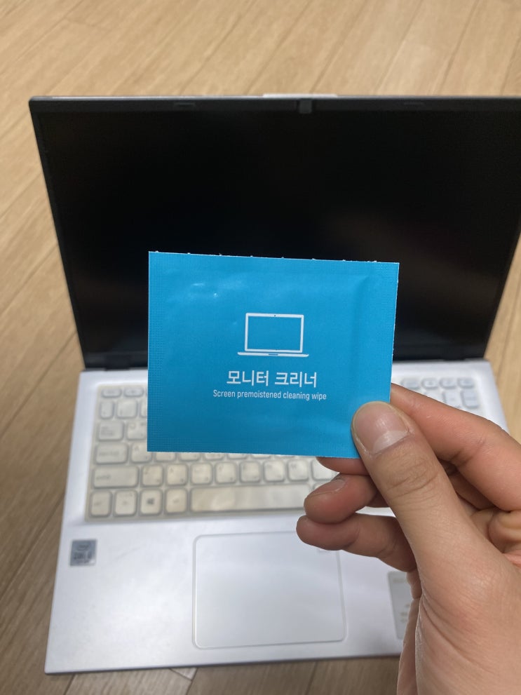  다이소 모니터 및 휴대폰 액정 클리너 사용후기