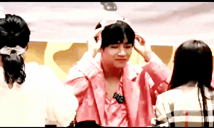  왜 BTS 방탄소년단 팬 중엔 중년 여성 대깨문이 많은 걸까? / 이대남 2번남대깨문 소쌍