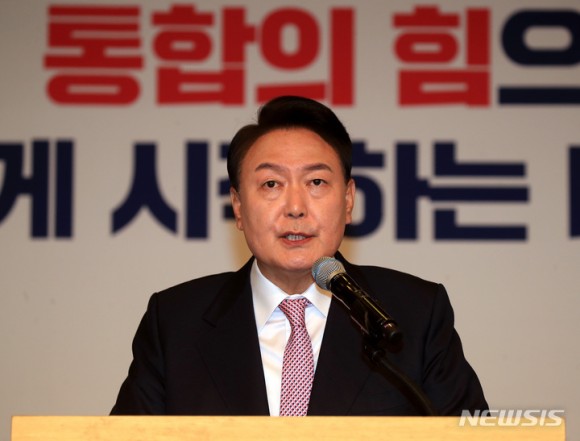 월 100만원 부모급여 실현될까…尹 복지정책도 관심 월 100만원 부모급여 실현될까…尹 복지정책도 관심