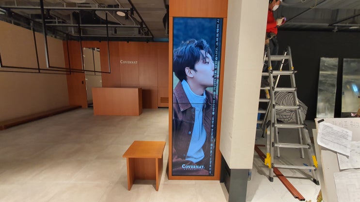  용인 죽전 LG 55인치 패널 TV모니터 세로로 2대 매립 하나의 화면