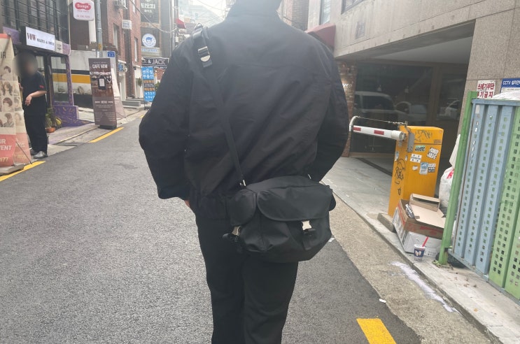 하아카이브X애프터프레이 나일론 카고 메신저백 블랙
