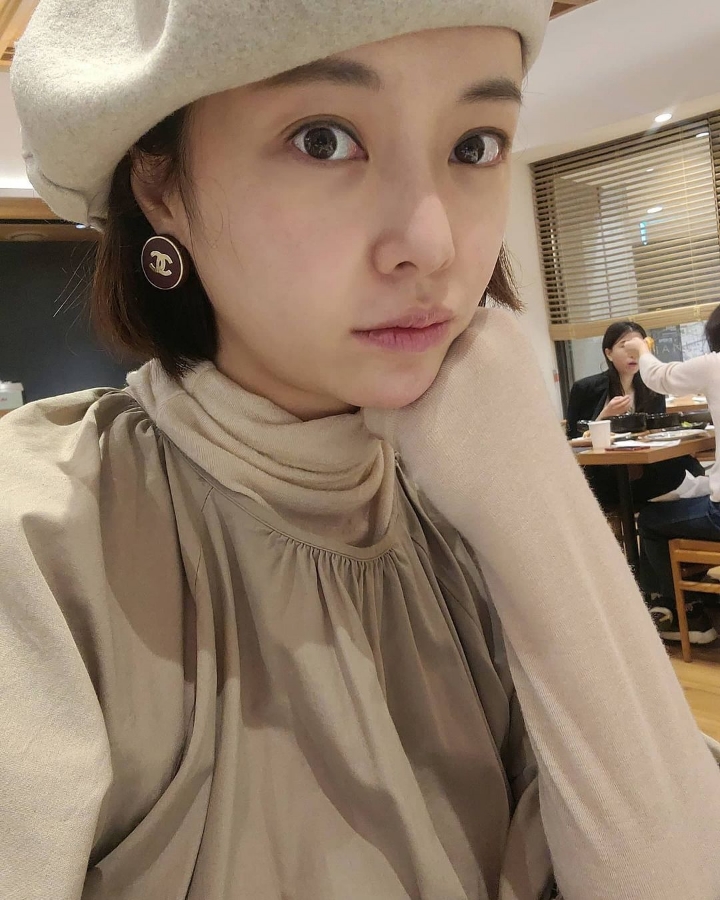'이영돈' 황정음, 둘째 임신 만삭 임산부 출산 앞두고 여유로운 일상 공개 "살 빠진 거 아냐" '이영돈' 황정음, 둘째 임신 만삭 임산부 출산 앞두고 여유로운 일상 공개 "살 빠진 거 아냐"