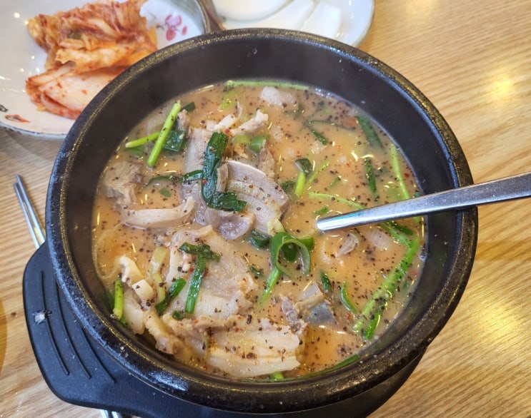 부평순대국 '신의주 찹쌀순대' 10년넘은 단골집 소개 찐 후기 부평순대국 '신의주 찹쌀순대' 10년넘은 단골집 소개 찐 후기
