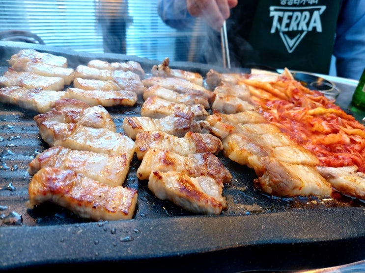  육즙이 팡팡 터지는마곡 삼겹살 맛집!!