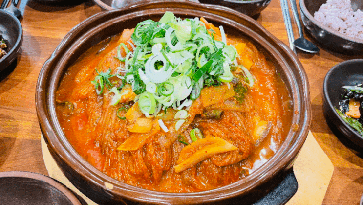  인심 푸짐한 제주공항 근처 노형동 한식 맛집 (feat. 어머니와 장독대 노형점)