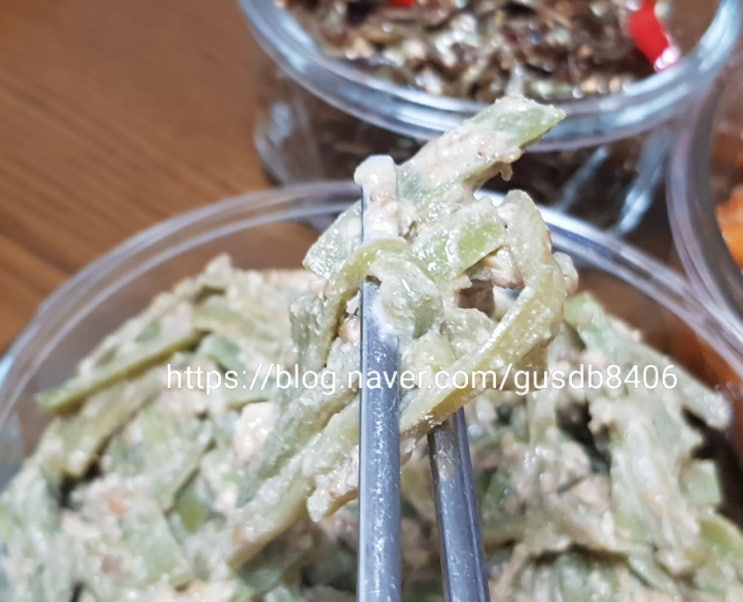 궁채나물볶음 줄기상추볶음 오독오독한 식감 굿! 궁채나물볶음 줄기상추볶음 오독오독한 식감 굿!