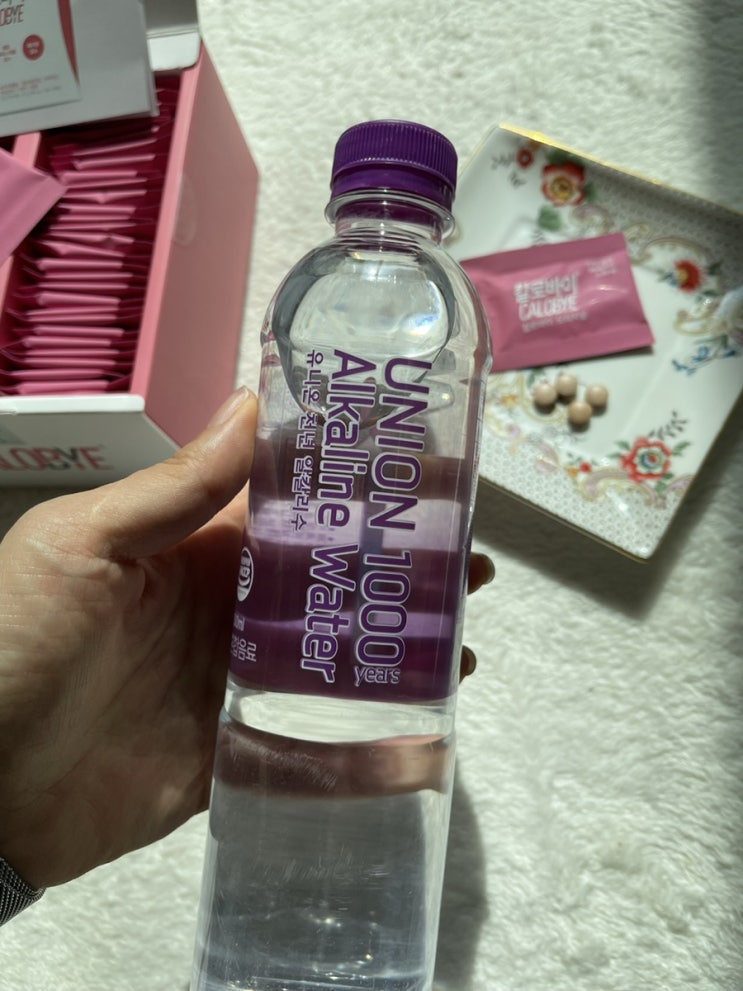  요즘 먹는 맛있는 생수 유니온 천년알칼리수 500ml 후기