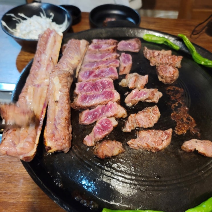 구디역 맛집 : 쫀득함이 일품 숙성우대갈비