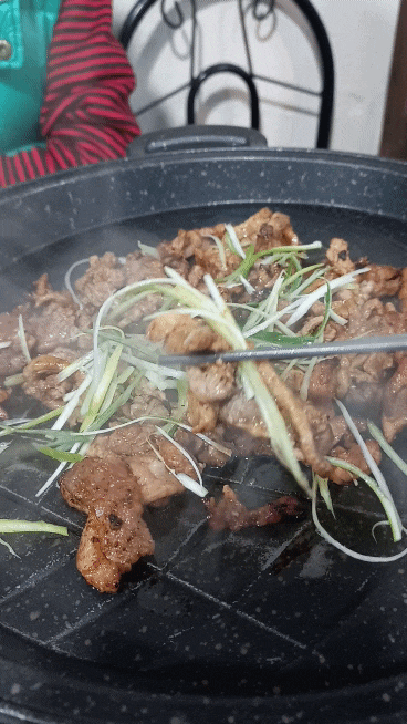  광복동맛집 더연탄불고기에서 늦은 점심을 해결하고..