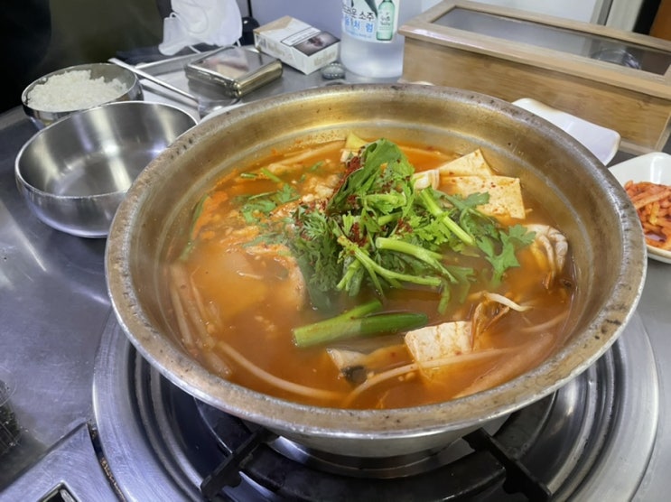  서울 송파구 풍납동ㅣ강동구청역ㅣ통큰양푼이찌개전문 본점ㅣ통돼지김치찌개ㅣ양푼이 동태탕ㅣ풍납동맛집