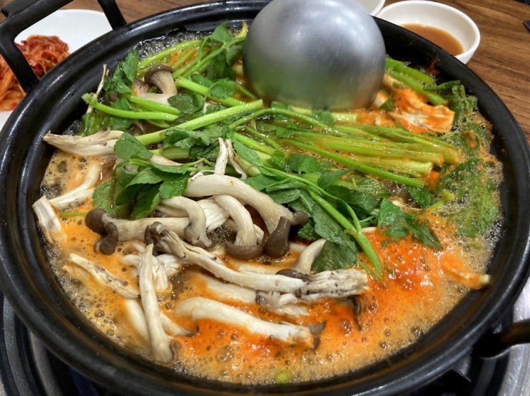  숙대입구 남영역 맛집, 김가이가 칼국수버섯매운탕