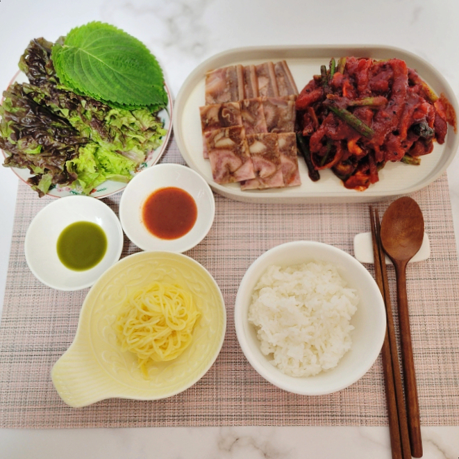 셰프애찬 홍어회 무침 간단 혼술 안주로 좋아요 셰프애찬 홍어회 무침 간단 혼술 안주로 좋아요