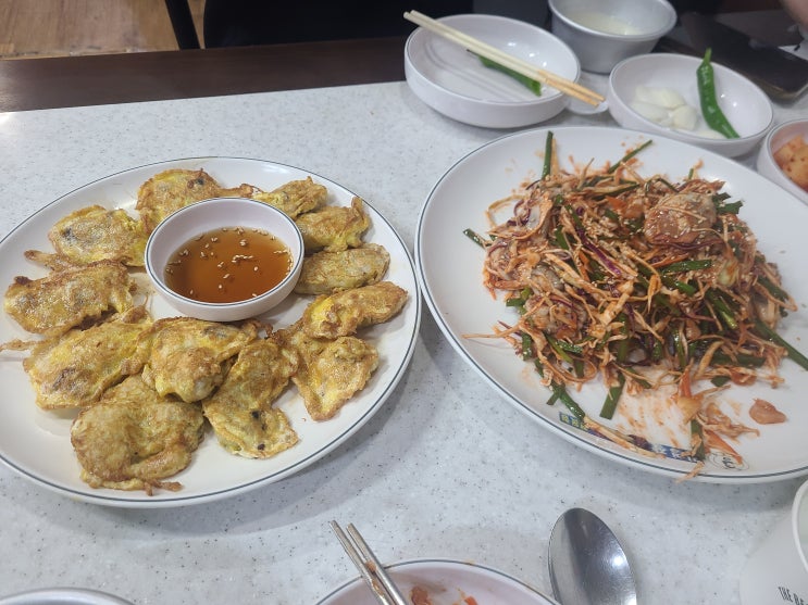  강남역의 모든 안주가 맛있는 소주 안주 맛집 : 김명자 굴국밥 방문 후기