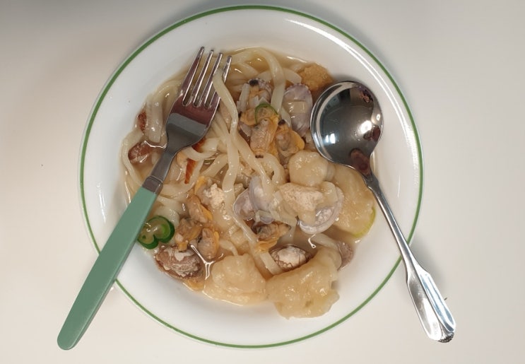  평탯 맛집 팔당 원조 칼제비 보쌈 평택 용죽 지구 바지락 칼국수 맛집