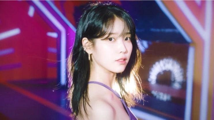 박재범 노래에 참여한 아이유, 2년 전에 완성된 노래 "나 짤렸구나" 생각하고 마음 졸였다 박재범 노래에 참여한 아이유, 2년 전에 완성된 노래 "나 짤렸구나" 생각하고 마음 졸였다