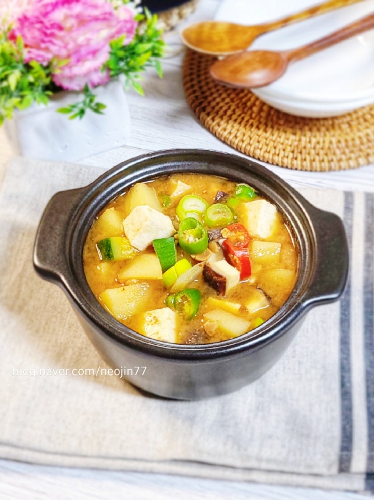 된장찌개 맛있게 끓이는법 국민찌개 두부 감자 된장찌개 기본 찌개가 제일 된장찌개 맛있게 끓이는법 국민찌개 두부 감자 된장찌개 기본 찌개가 제일