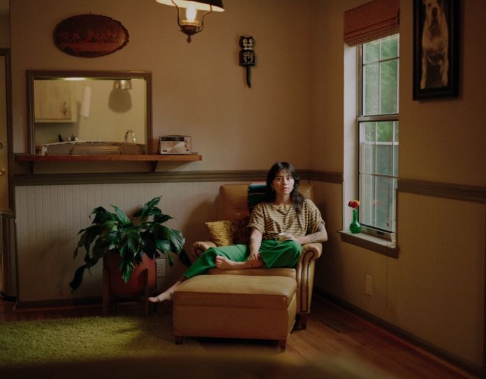 Carli Brill, 새로운 싱글 음악 'Kaleidoscope' 영상