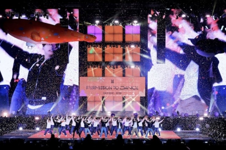 <b>엔터</b>주 <b>하이브</b> 주가 수익 방탄 콘서트 <b>연매출</b>1조