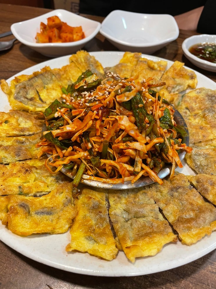  영도 대표 전집 영도녹두집 / 막걸리와 파전 육전 가볍게 하는 곳