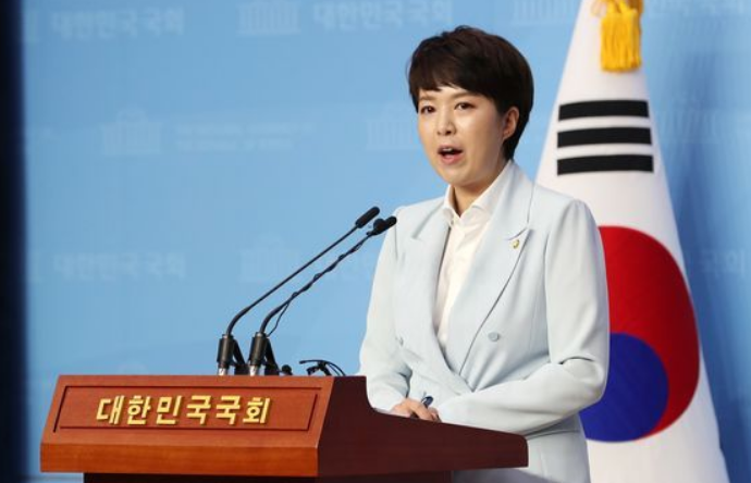 윤석열 대변인 MBC 앵커 출신 '김은혜' 국회의원 프로필, 분당 선거구, 학력, 경력, 기자 아나....