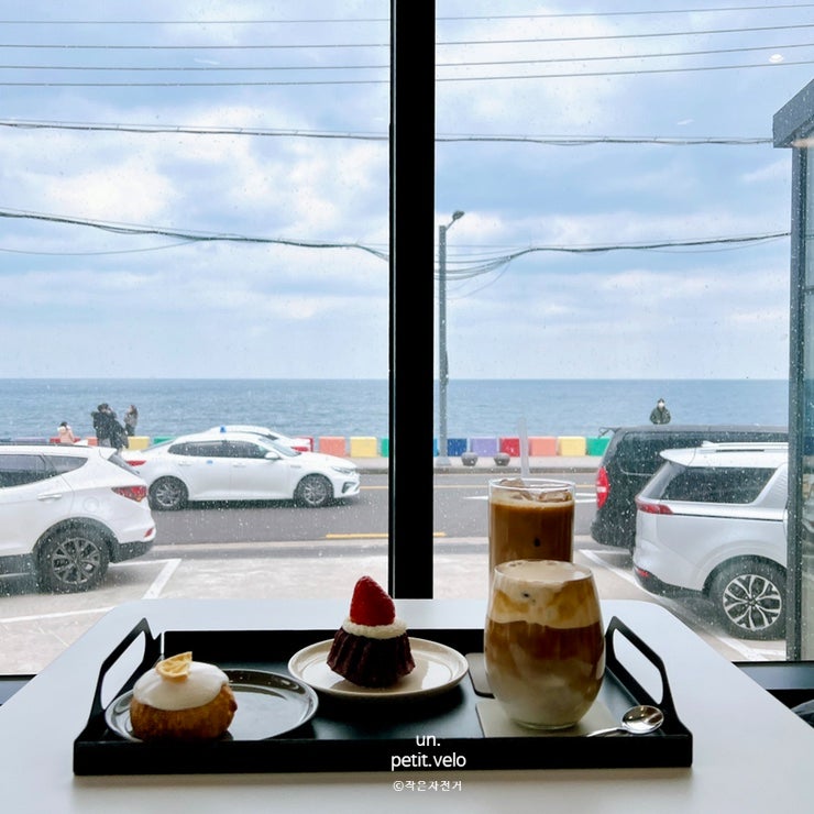 #78. 제주공항 근처 카페 :: 무지개 해안도로 앞 구움과자가 맛있는 &lt;그레이베이스&gt; + 도두봉 오름