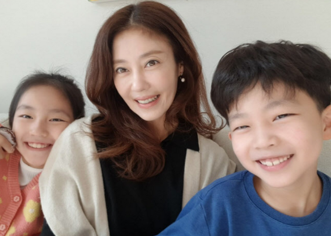 이지현 우경 자녀 남편 이혼 재혼 이지현 우경 자녀 남편 이혼 재혼