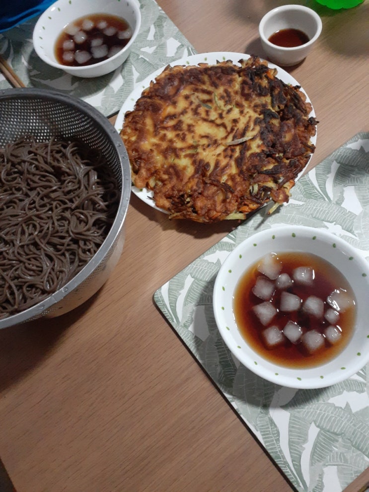  2022. 03. 18 (금) [호주 TAFE 퍼스] 차수리 완료 & 일 안감 & 계약서 사아 & 야채전 & 냉모밀 & 치킨 & 운동