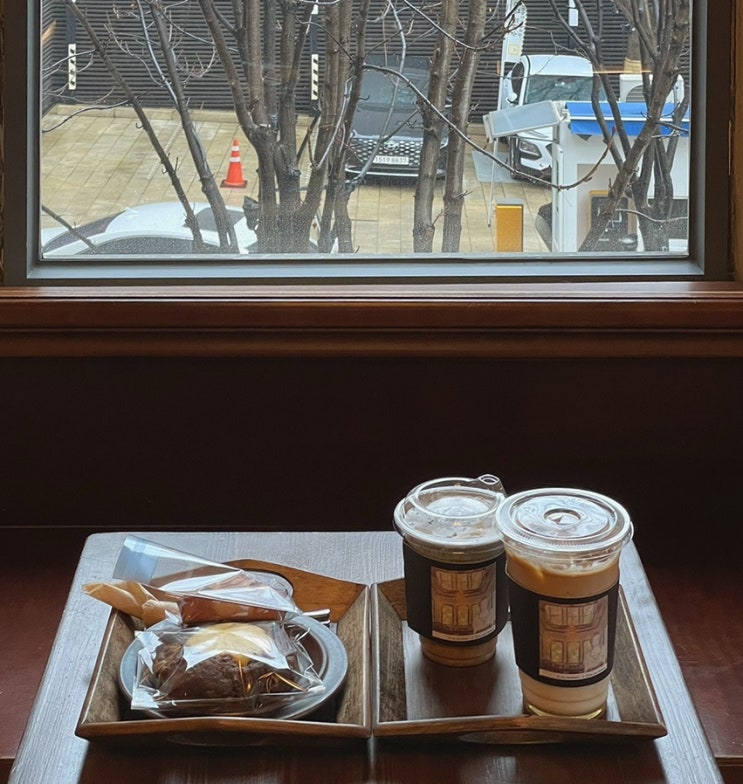  명동역 카페, 남산 근처 "더 스팟 패뷸러스"