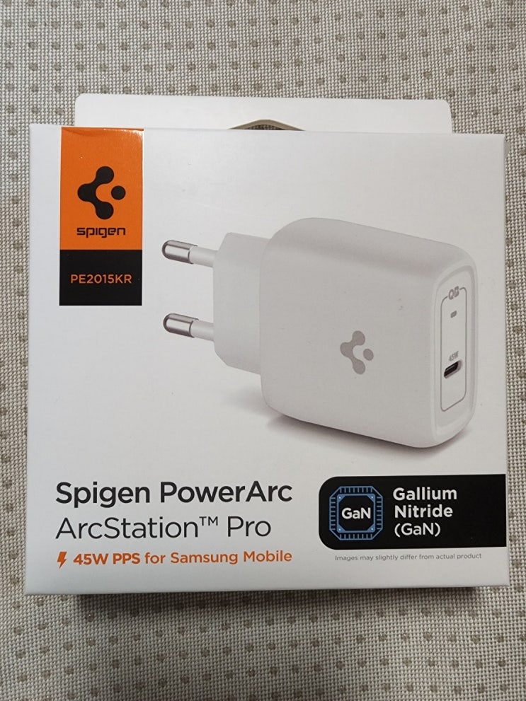  슈피겐 45W GaN 초고속충전기