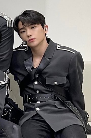 더보이즈 현재 사주(무오일주, 유월 무토)