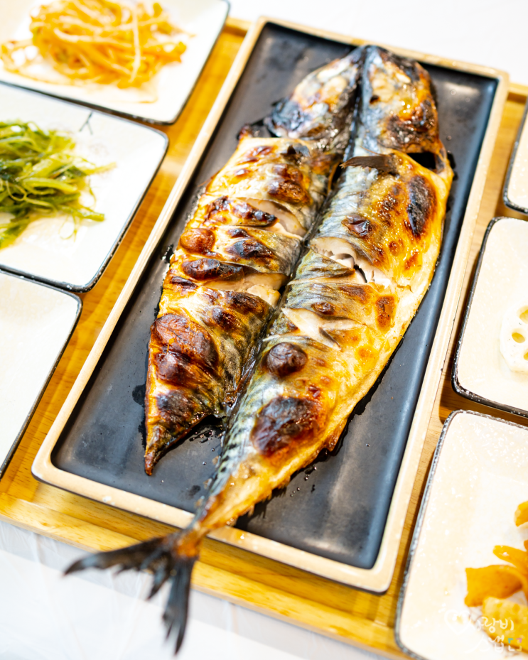  제주 최강의 가성비 맛집, 달빛에 구운 고등어 by 석영작가