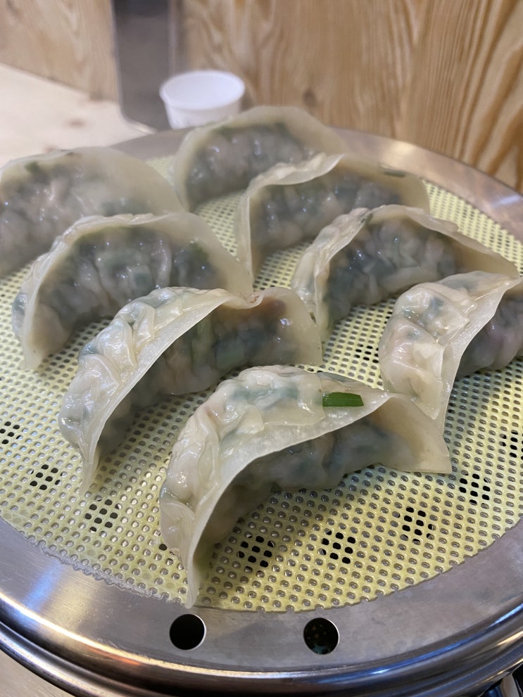  평택역 '만두집' 속이 꽉찬 만두와 탱글탱글 쫄깃한  메밀! 평택역 진짜 찐맛집!