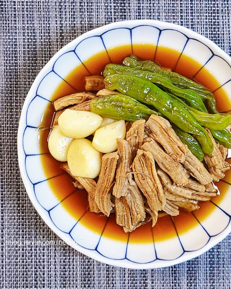 돼지고기 장조림 만들기 돼지 안심으로 부드러운 고기반찬 잡내없이 감칠맛 제대로