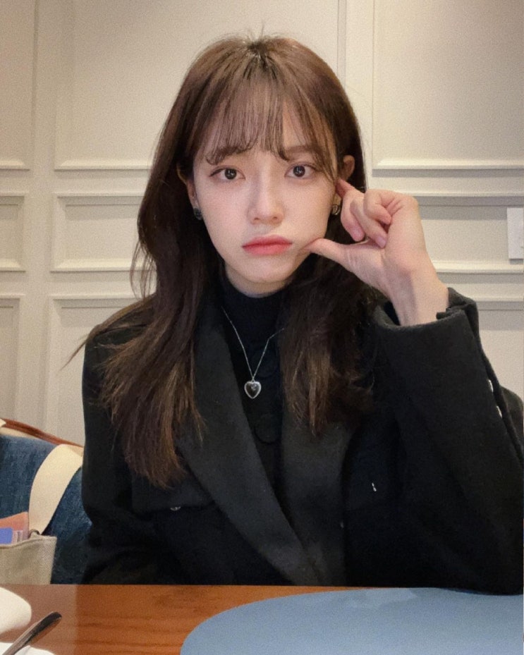 김세정 인스타, '사내맞선'으로 주목받고 있는 배우 근황 사진 공개 "우아한 비주얼이다"