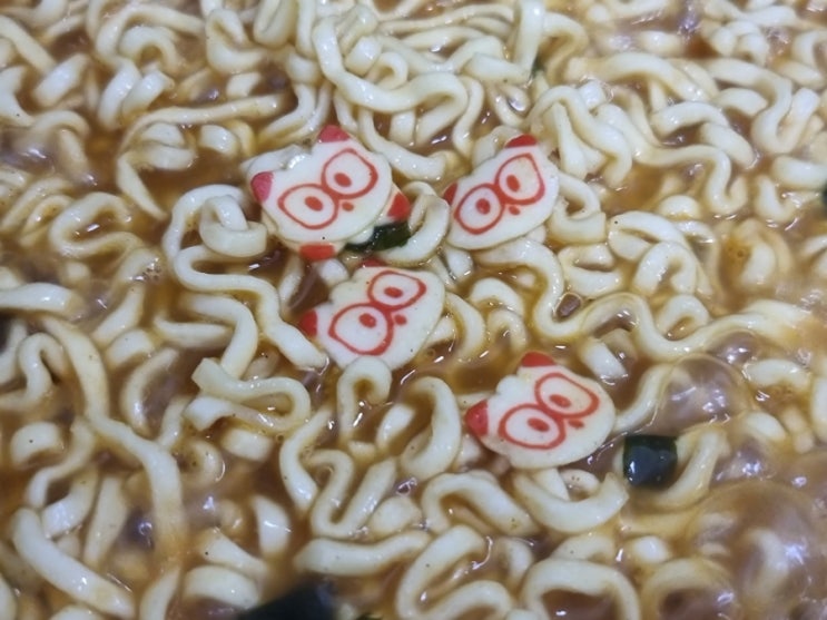  농심 카구리_핫해핫해 핫한 카레라면 맛은?