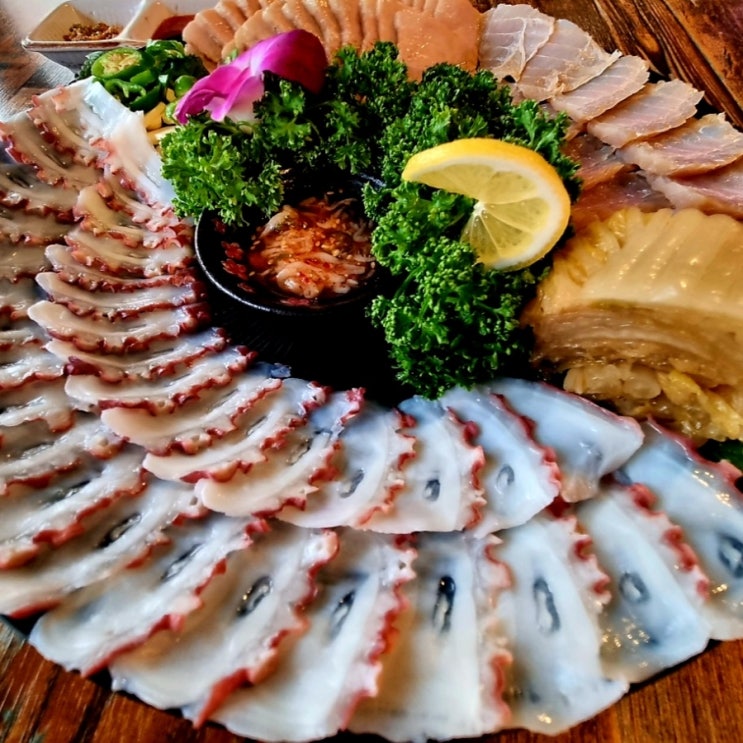  강남 문어삼합 맛집 : 선릉역 술집 문어랑