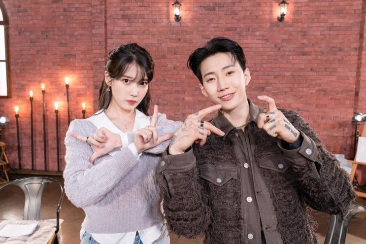 '가나다라' 발표한 아이유와 박재범, '전참시' 멤버들 놀라게 만든 말 "아이유가 먼저 연락" '가나다라' 발표한 아이유와 박재범, '전참시' 멤버들 놀라게 만든 말 "아이유가 먼저 연락"