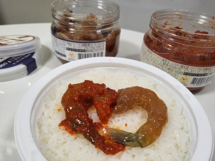  고른 깐 새우장 / 밥도둑 자체인 윙잇 간장 깐새우장과 양념 깐새우장