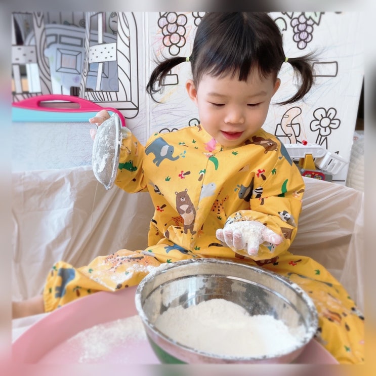  밀가루 반죽놀이, 다이소 쿠키틀로 두돌아기 엄마표 홈문센