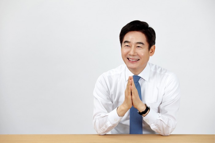  이용호 국회의원 나이 학력 고향 프로필