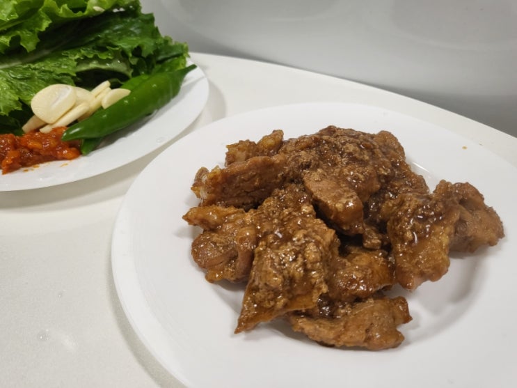  더금고기 / 돼지갈비, 3300원에 즐기는 목살 양념갈비 추천 후기