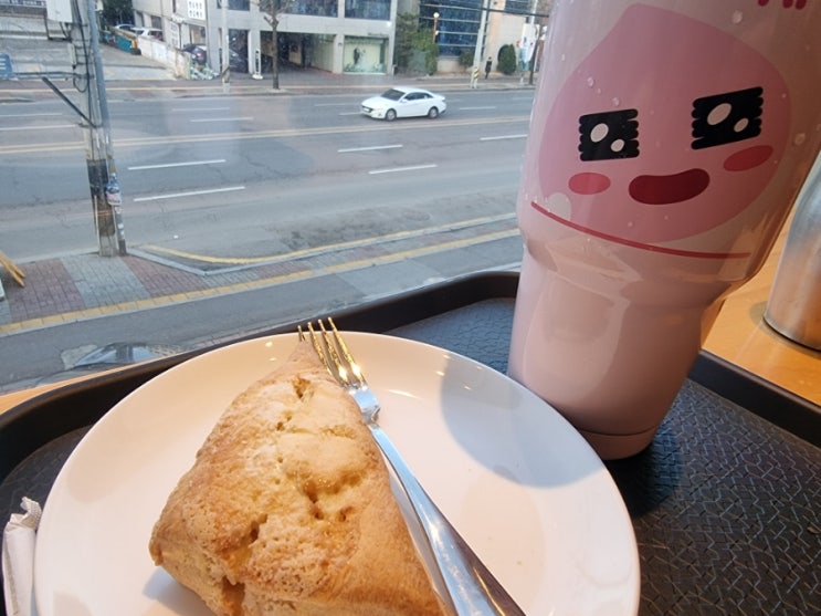  스타벅스 스콘은 ㅇㅇㅇ먹어야 더 맛있다 내돈내산 후기