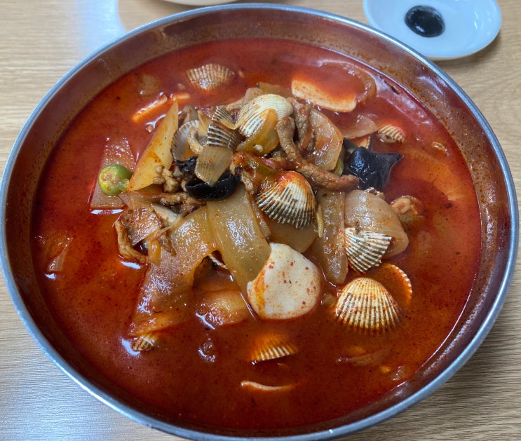   전주시 덕진구 금암동 전북대 사대부고 전북대병원 꼬막짬뽕 레몬탕수육 내돈내산 조기종의 "향미각" "香味閣"
