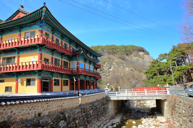 경북 군위 팔공산 아미타여래 삼존 석굴, 제2석굴암 경북 군위 팔공산 아미타여래 삼존 석굴, 제2석굴암