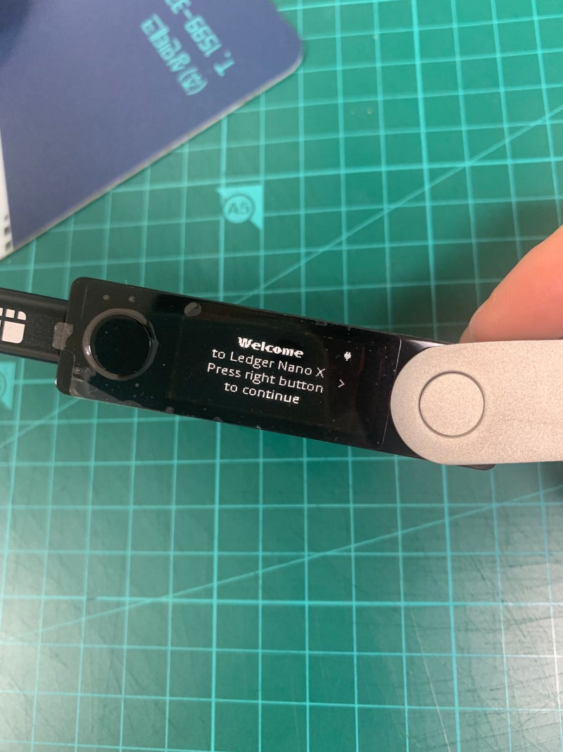 코인투자]비트코인 개인지갑 하드월렛 Ledger Nano X(레저 나노X) 배터리 불량 문제 교환 후기 : 네이버 블로그