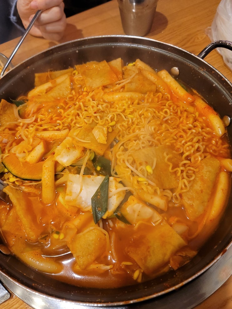  양재역 맛집 : 고양이부엌(즉석떡볶이 전문점)