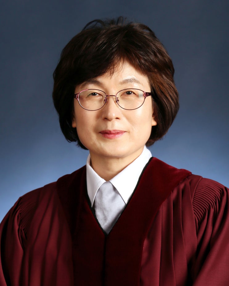  이정미 전 헌법 재판관 나이 학력 고향 프로필